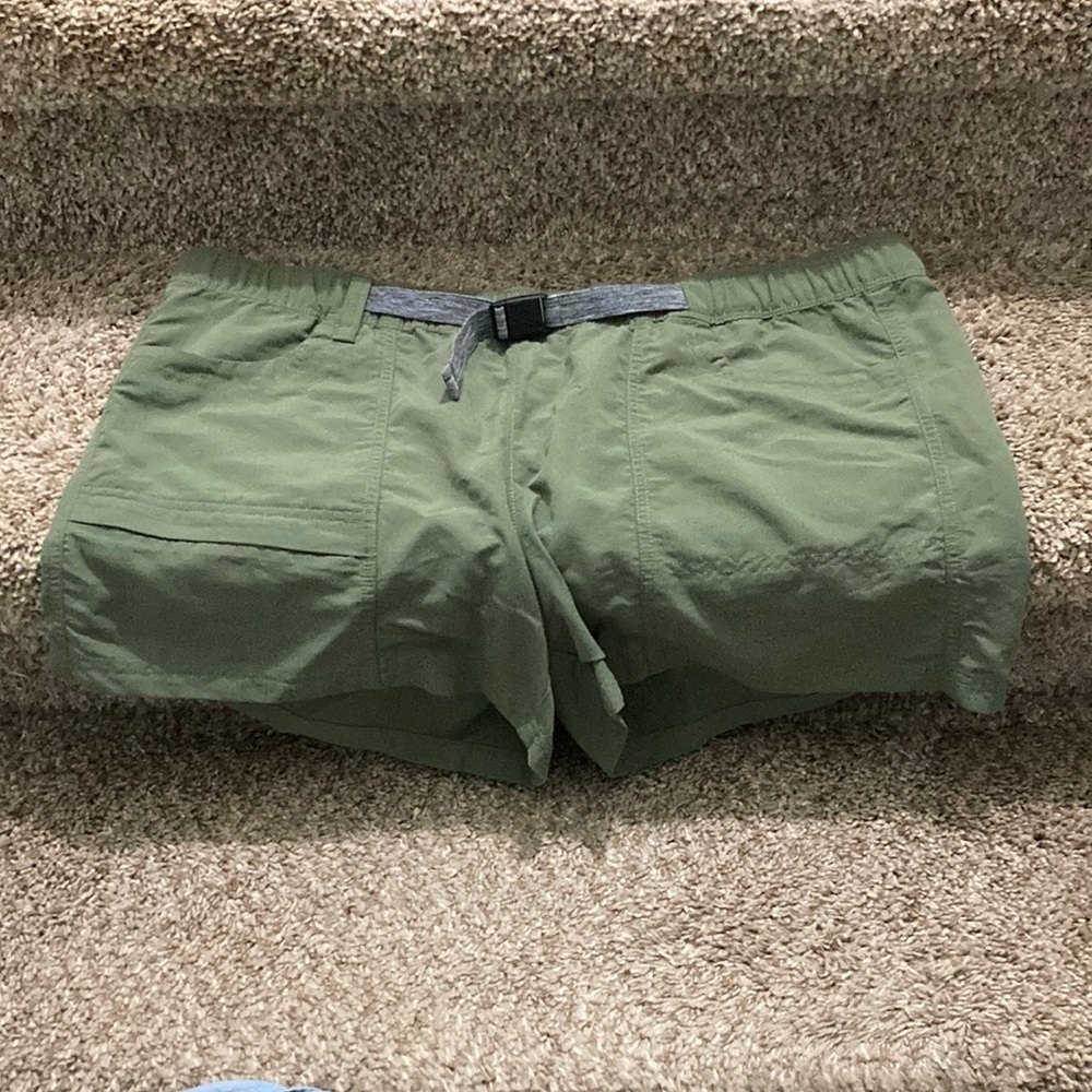 The North Face shorts XL